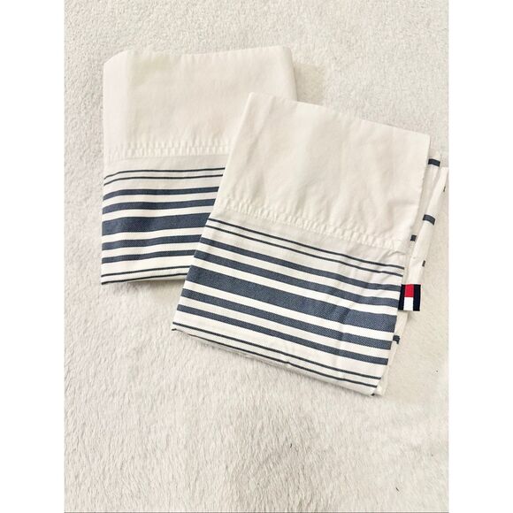 Tommy Hilfiger blue and white striped pillowcases set of 2 - Picture 6 of 6